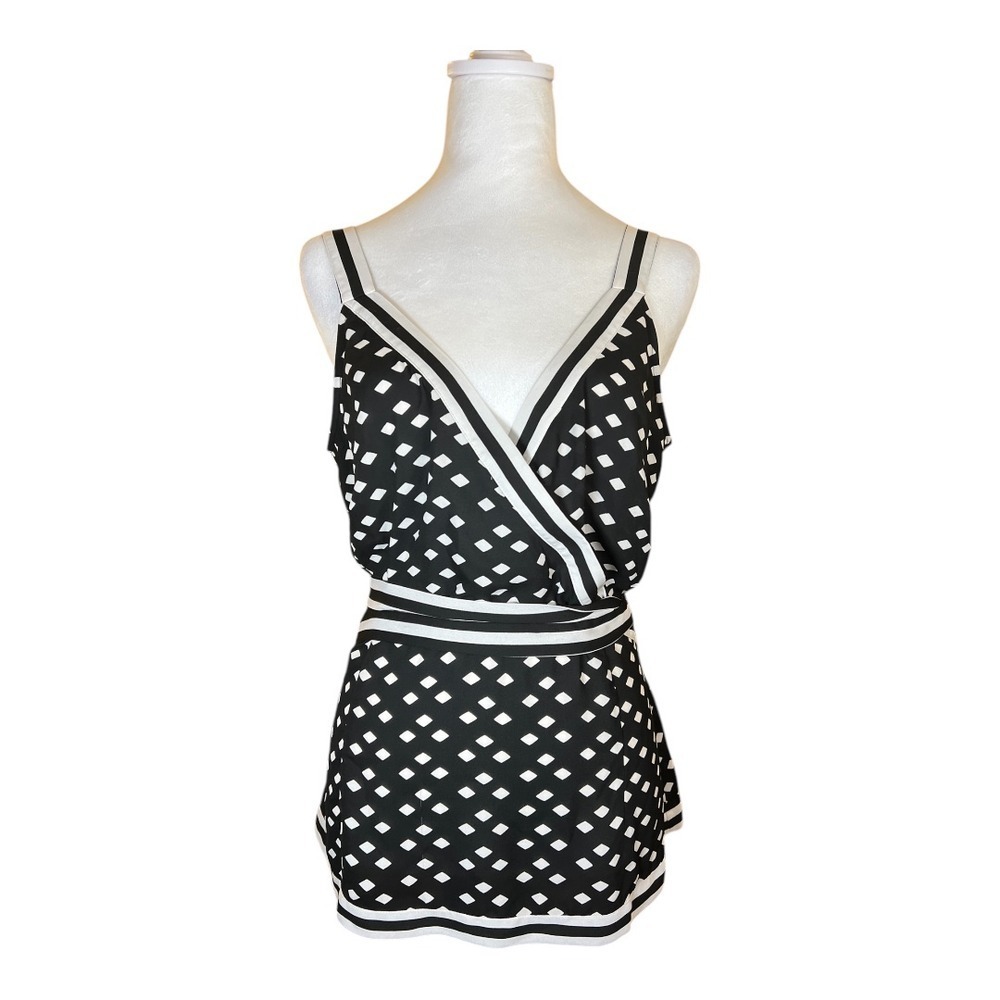 INC International Concepts Diamond Print Wrap Top Blouse Black‎ White L